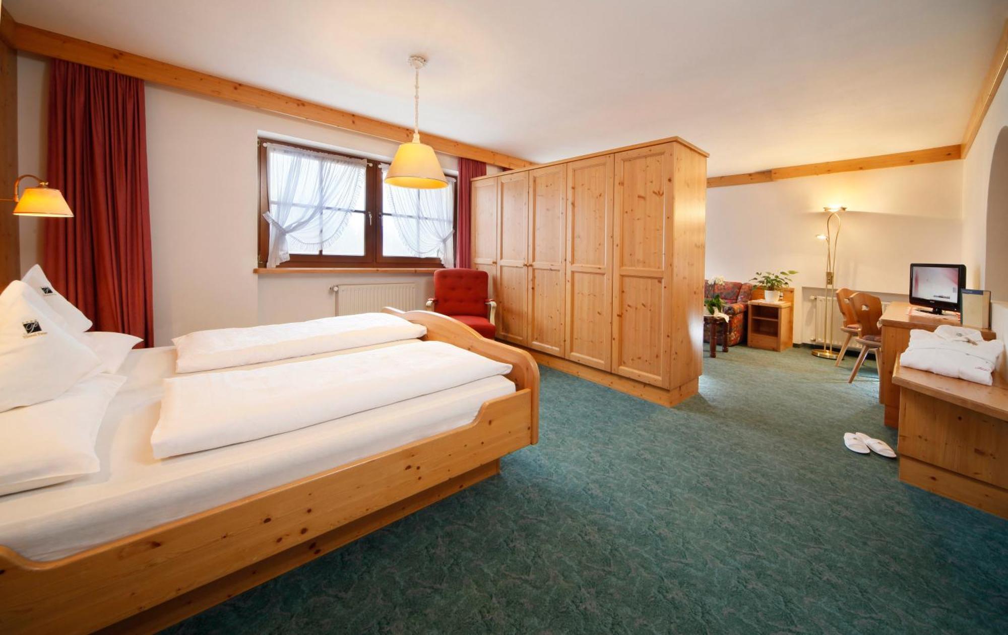 Hotel Peter Petersberg Dış mekan fotoğraf